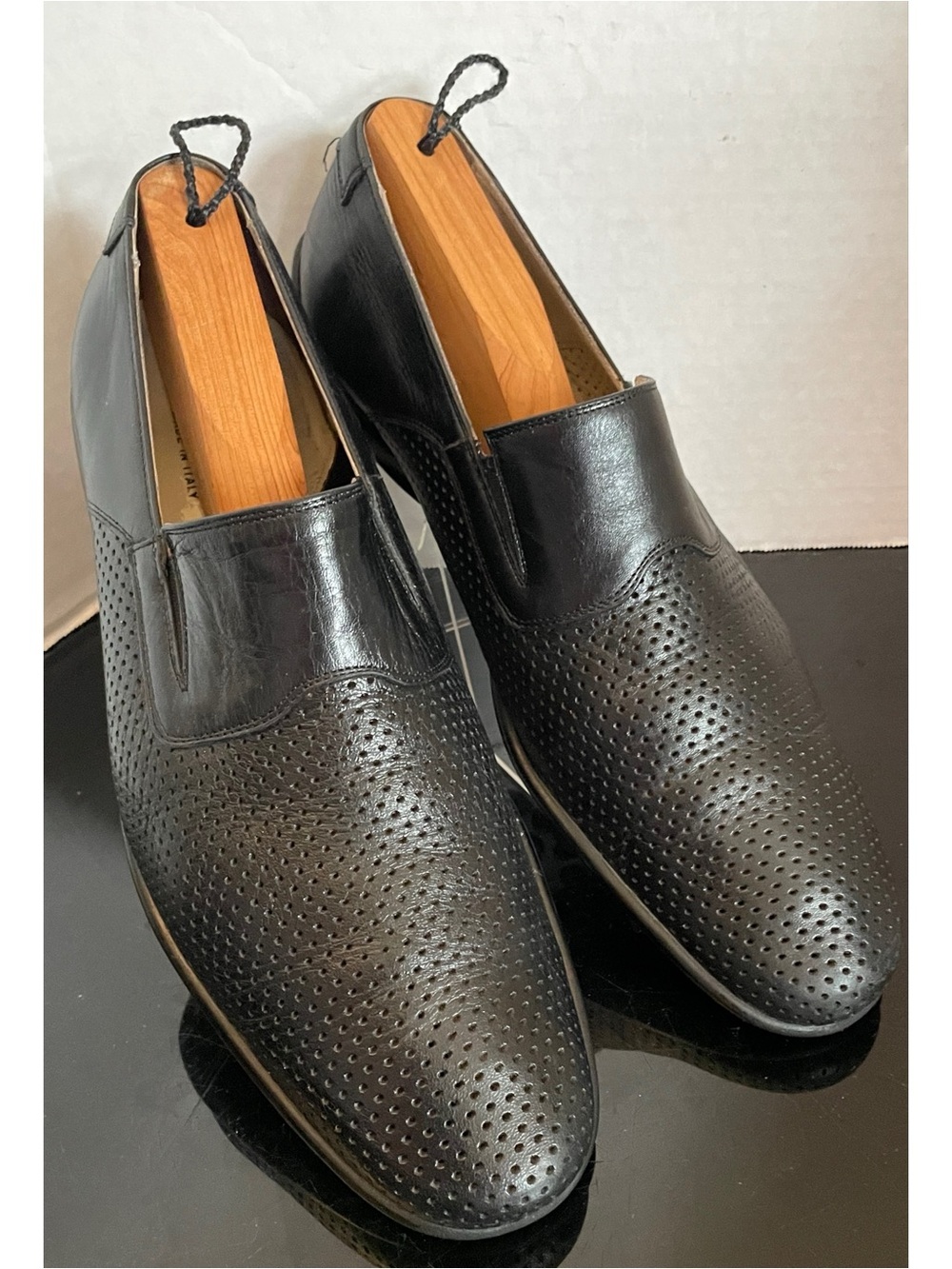 Taryn Rose Men's Black Perforated Leather Slip-On Dress Shoes EU 42.5 US 9.5 M